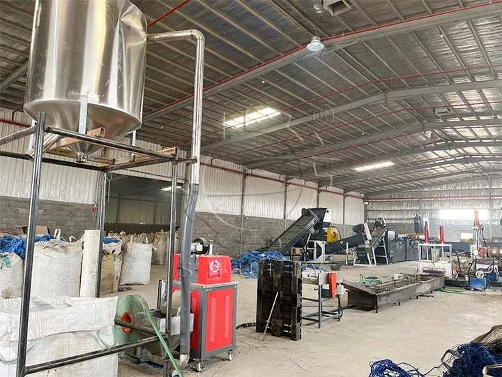 What Is the Process Flow of Plastic Granules Extrusion Line?